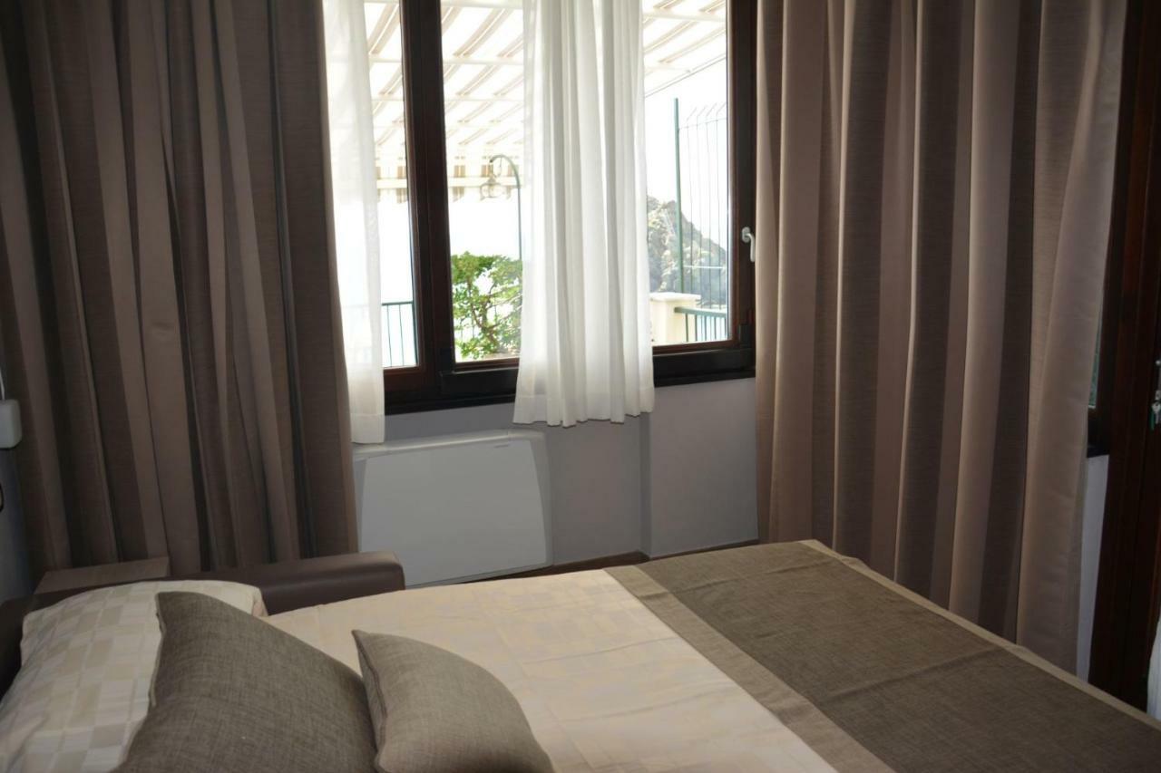 Asseu Hotel Sestri Levante Bagian luar foto