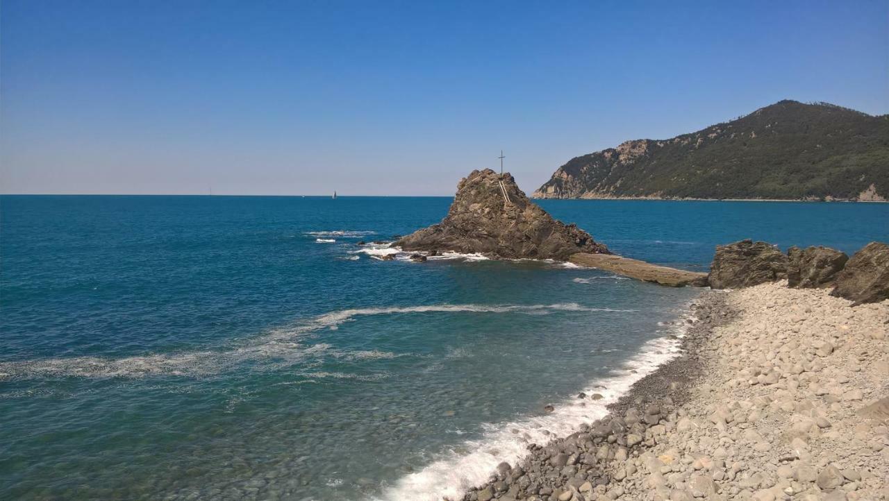 Asseu Hotel Sestri Levante Bagian luar foto