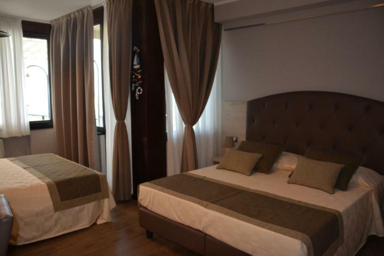 Asseu Hotel Sestri Levante Bagian luar foto