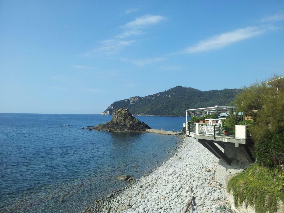Asseu Hotel Sestri Levante Bagian luar foto
