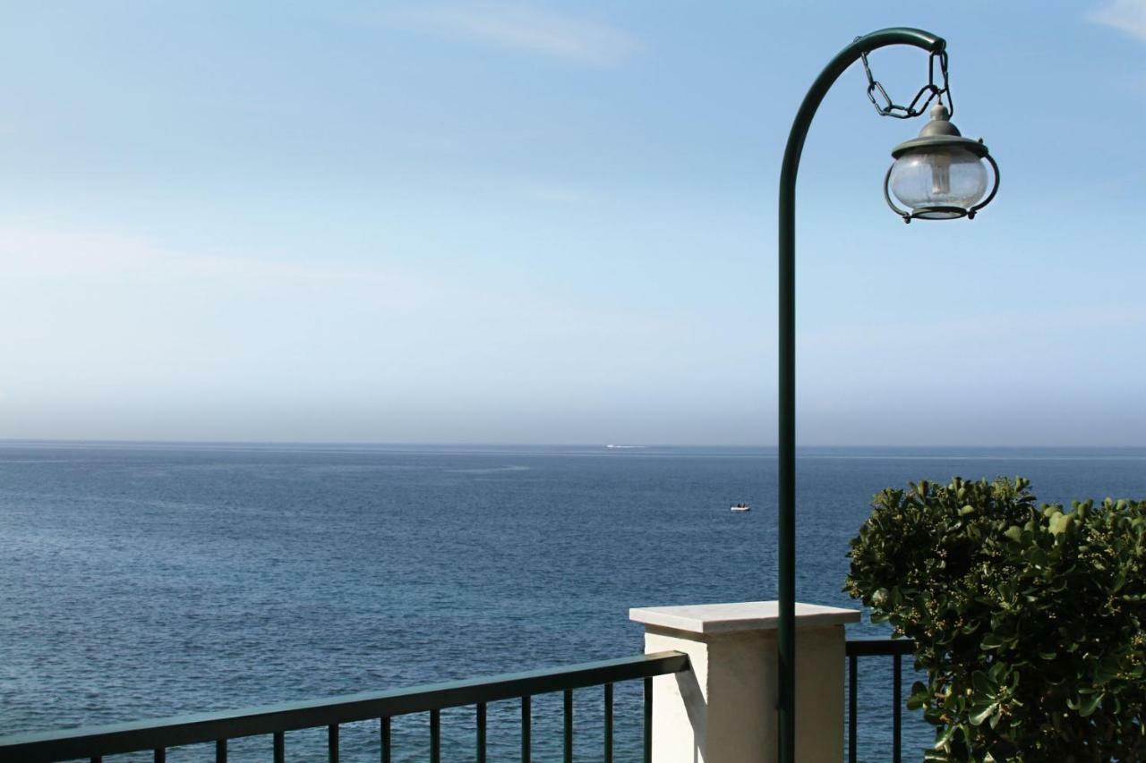 Asseu Hotel Sestri Levante Bagian luar foto
